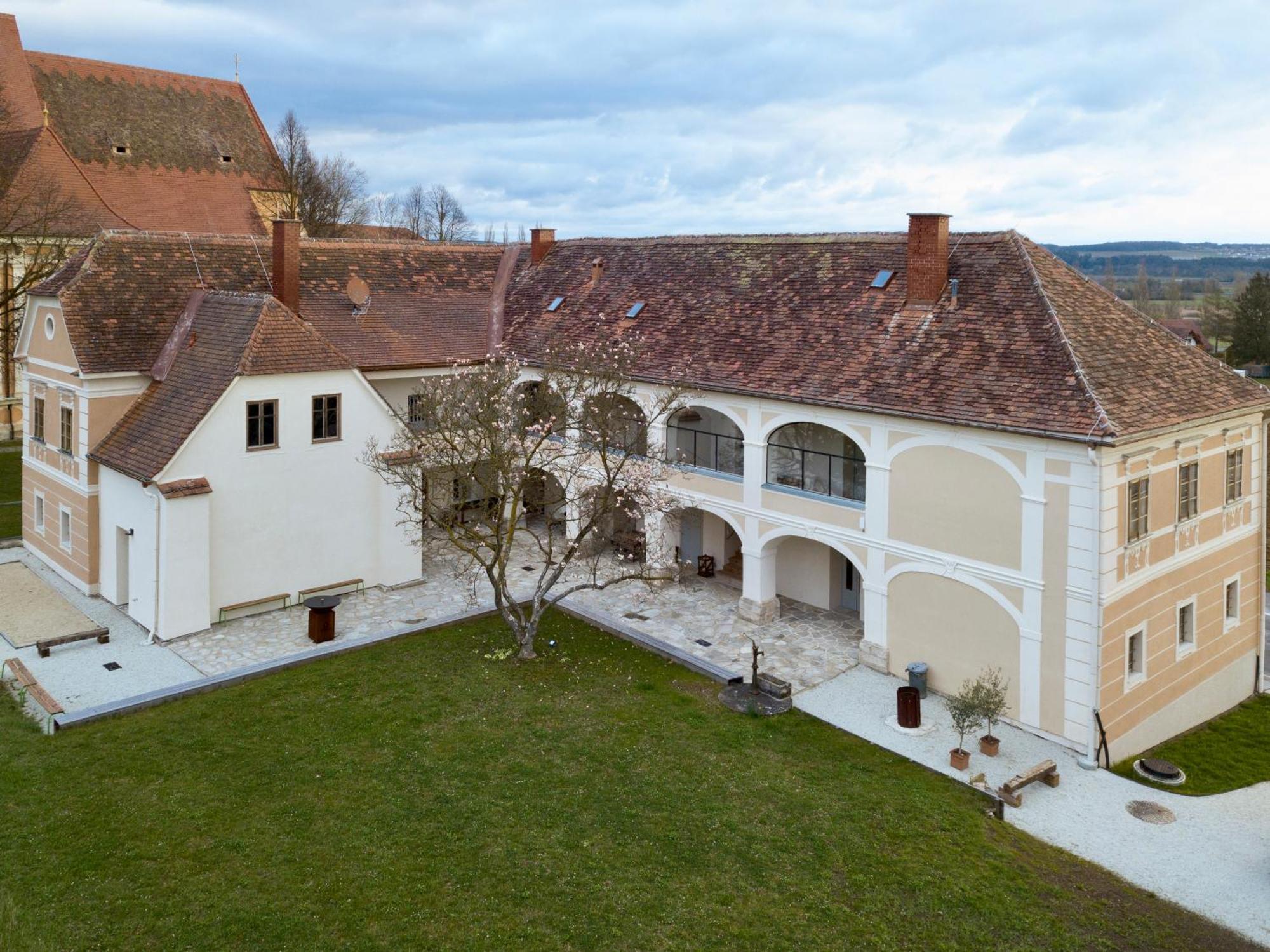 Der Pfarrhof Hotel Hartberg Buitenkant foto